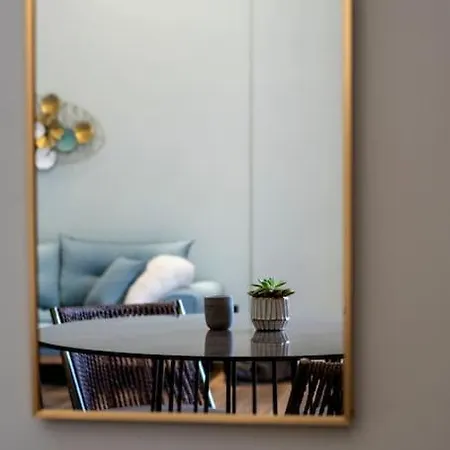 Apartment κadio *