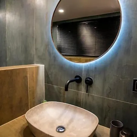 Apartment κadio *